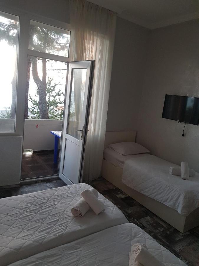 Midia Guest House Кобулети Екстериор снимка