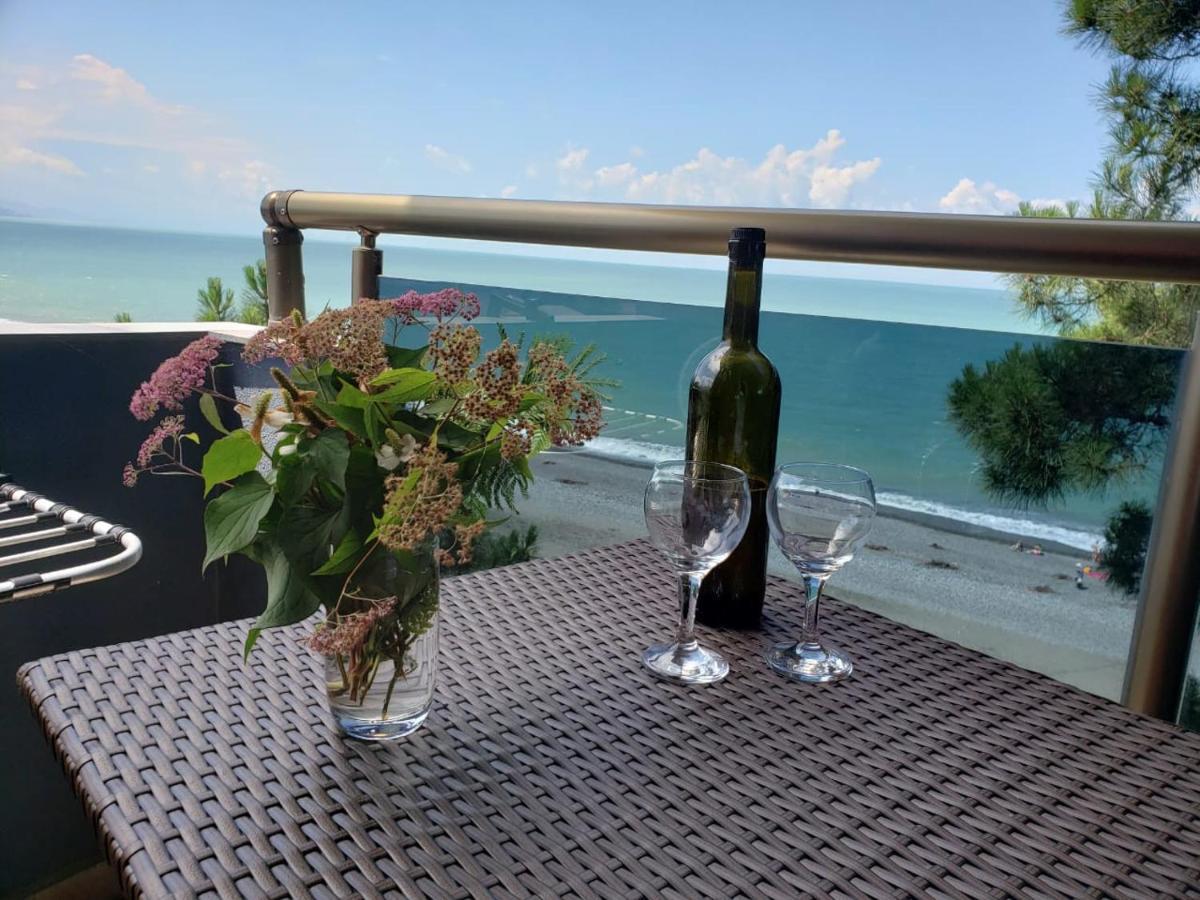 Midia Guest House Кобулети Екстериор снимка